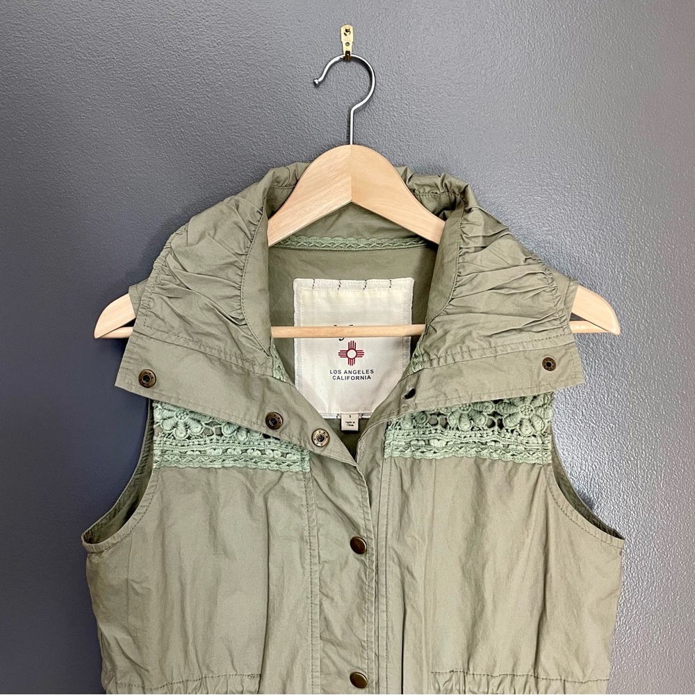 Dylan Los Angeles Womens Moto Vest with Crochet Lace Detail Size Small - Picture 6 of 7
